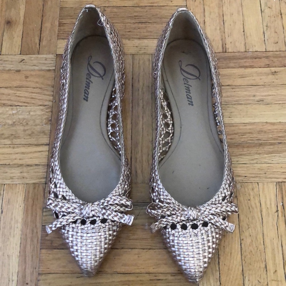 Delman Shana Pointy Toe Skimmer flat size 6